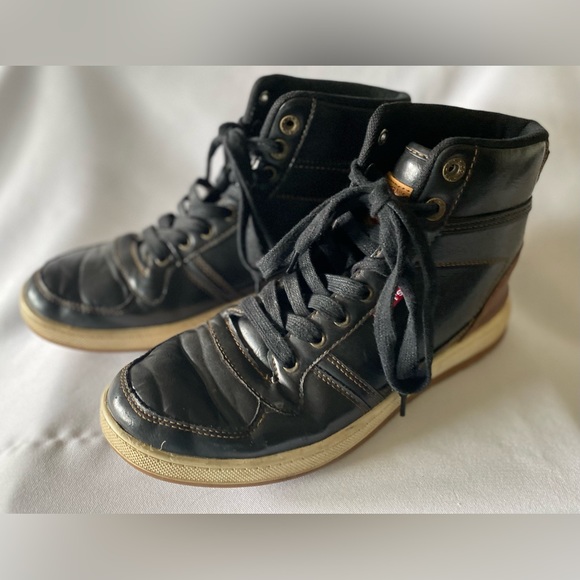 🥳🥳HP🥳🥳 Men’s Levi's  Stanton Burnished BT Hi Top Sneaker Black/Tan Size 8.5 - Picture 5 of 9